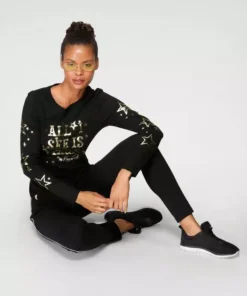 KangaROOS Langarmshirt mit goldschimmernem Sternen-Druck - NEUE KOLLEKTION -KangaROOS Verkaufsladen 0c20b82d 8139 5ca7 acc7 17139cd4f32a