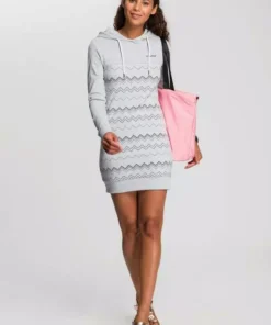 KangaROOS Sweatkleid mit graphischem Allover-Druck 9 KangaROOS Sweatkleid mit graphischem Allover-Druck -KangaROOS Verkaufsladen 1c634d91 cd90 5409 814a 248a23f58122