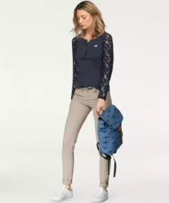 KangaROOS Chinohose (Set, 2-tlg., mit Gürtel) in schmaler Form, mit Kordel zu binden Beige, Schwarz, Wei&szlig;, Marine -KangaROOS Verkaufsladen 25576114