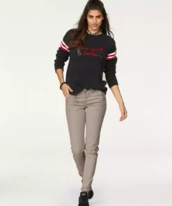 KangaROOS Chinohose (Set, 2-tlg., mit Gürtel) in schmaler Form, mit Kordel zu binden Beige, Schwarz, Wei&szlig;, Marine -KangaROOS Verkaufsladen 26724101