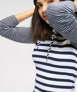 KangaROOS Kapuzenshirt im schönen Streifen-Mix mit passender Kordel Marine-weiß-gestreift, Hellblau-weiß-gestreift, Grün-marine-gestreift, Rosa-weiß-gestreift -KangaROOS Verkaufsladen 30739363