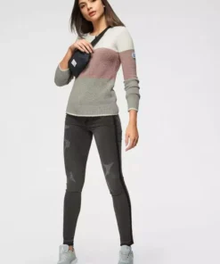 KangaROOS Rundhalspullover aus Loop-Garn im besonderen Blockstreifen 20 KangaROOS Rundhalspullover aus Loop-Garn im besonderen Blockstreifen -KangaROOS Verkaufsladen 30768502