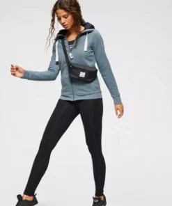 KangaROOS Kapuzensweatjacke mit kuscheliger Kapuze 10 KangaROOS Kapuzensweatjacke mit kuscheliger Kapuze -KangaROOS Verkaufsladen 31184629