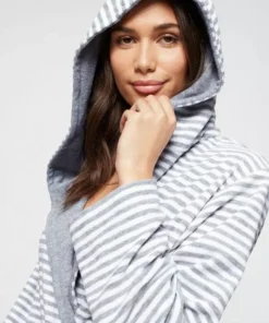 Damenbademantel »Luana«, KangaROOS, mit modernen Streifen Schwarz-grau, Grau-wei&szlig; -KangaROOS Verkaufsladen 32440501