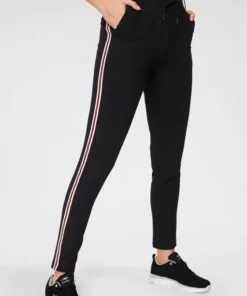 KangaROOS Jogger Pants mit seitlichem, aufgesetztem Galon-Streifen Marine, Weiß, Graublau-meliert, Schwarz 25 KangaROOS Jogger Pants mit seitlichem, aufgesetztem Galon-Streifen Marine, Weiß, Graublau-meliert, Schwarz -KangaROOS Verkaufsladen 35137202