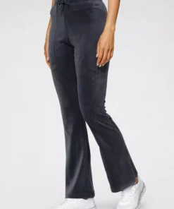 KangaROOS Jazzpants aus weichem Nicky-Samt mit collem Nieten-Logo - NEUE KOLLEKTION Schwarz, Marine 17 KangaROOS Jazzpants aus weichem Nicky-Samt mit collem Nieten-Logo - NEUE KOLLEKTION Schwarz, Marine -KangaROOS Verkaufsladen 399eb146 1687 5b7a 85a7 dd1a2ee6d71f