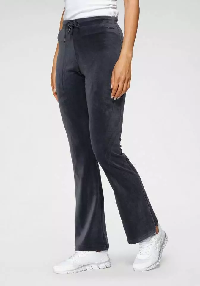 KangaROOS Jazzpants aus weichem Nicky-Samt mit collem Nieten-Logo - NEUE KOLLEKTION Schwarz, Marine 7 KangaROOS Jazzpants aus weichem Nicky-Samt mit collem Nieten-Logo - NEUE KOLLEKTION Schwarz, Marine – Bild 7