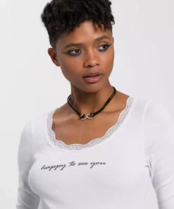 KangaROOS T-Shirt mit Spitzenband am V-Ausschnitt & 3/4-Arm - NEUE KOLLEKTION Schwarz, Weiß -KangaROOS Verkaufsladen 4f1cbe88 abbc 5dae b23e 97cf4fe850ef