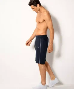 KangaROOS Relaxshorts mit kleinem Logodruck Schwarz, Navy 18 KangaROOS Relaxshorts mit kleinem Logodruck Schwarz, Navy -KangaROOS Verkaufsladen 76822e78 e67c 5ed8 b99b e572af7ff62a