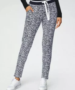 KangaROOS Loungehose mit modischem Allover-Druck und elastischem Bund - NEUE KOLLEKTION Schwarz-weiß, Jeansblau-rosa 21 KangaROOS Loungehose mit modischem Allover-Druck und elastischem Bund - NEUE KOLLEKTION Schwarz-weiß, Jeansblau-rosa -KangaROOS Verkaufsladen afc121db 78ec 5326 a5f4 05393f965a1c