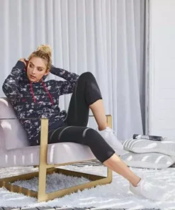 KangaROOS Kapuzensweatshirt im Allover-Print mit kontrastfarbenem Kapuzen-Futter 13 KangaROOS Kapuzensweatshirt im Allover-Print mit kontrastfarbenem Kapuzen-Futter -KangaROOS Verkaufsladen bb15230d 751d 5d37 8530 bb79606d936f