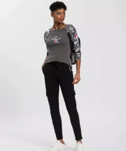 KangaROOS 3/4-Arm-Shirt mit tarnfarbenen Camouflage-Ärmeln und Front-Print Anthrazit-schwarz, Offwhite-tarnfarben -KangaROOS Verkaufsladen c44c0138 8218 541a b68e fde903e29c98