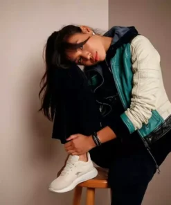 KangaROOS Kapuzensweatjacke aus weichem Nicky-Samt mit collem Nieten-Logo - NEUE KOLLEKTION Schwarz, Marine -KangaROOS Verkaufsladen c6844513 e07c 5115 ad83 348ccc77fec3 2